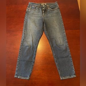 Levi’s Wedgie size 29